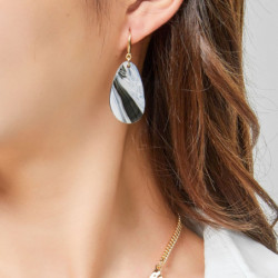 Amba - Boucle d'oreille crochet verte