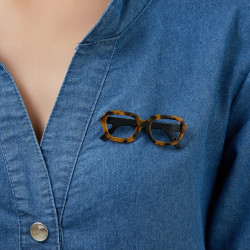 Raluca - Broche  épingle marron