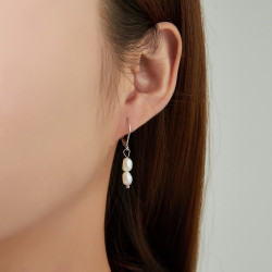 Udna - Acier Boucle d'oreille dormeuse Dorée