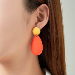 Eris - Boucle d'oreille percée taupe