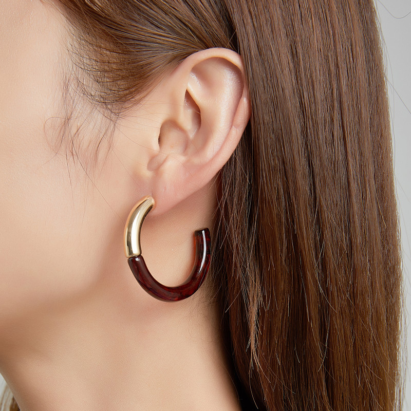 Elizabeta - Boucle d'oreille tige Marron