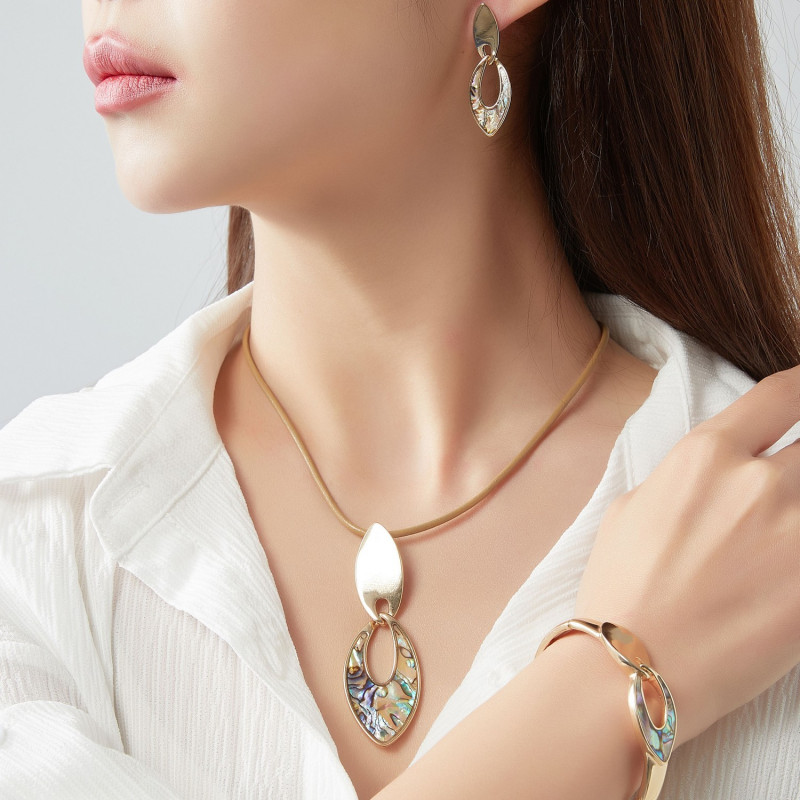 Hedvika - Collier doré