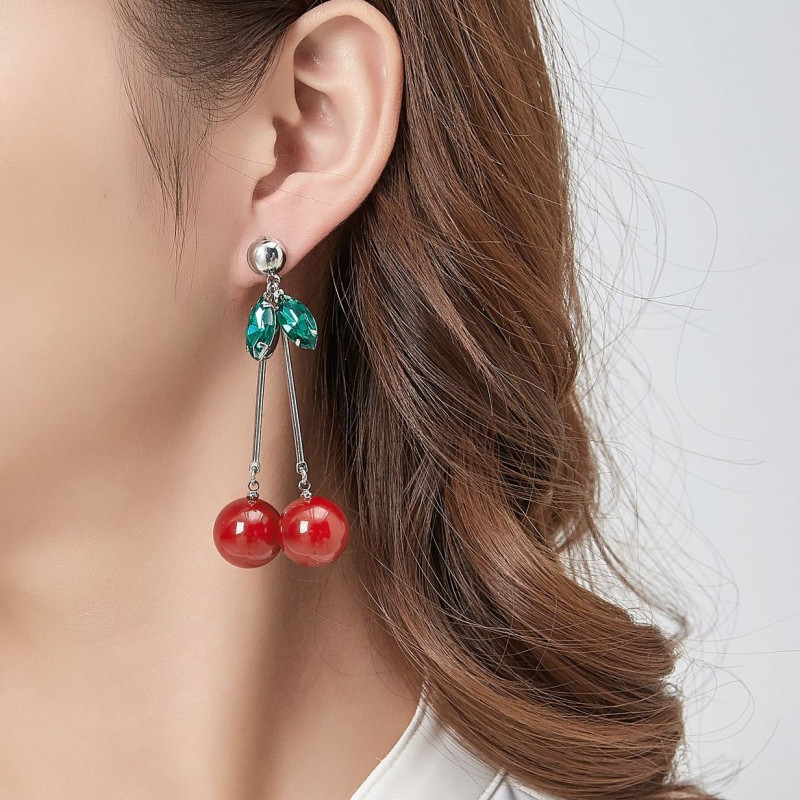 Kaela Boucles d'oreilles tige rouge argente