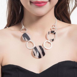 collier acrylique-1901313-zebre
