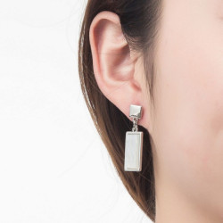 Colinette Boucle d'oreille blanche