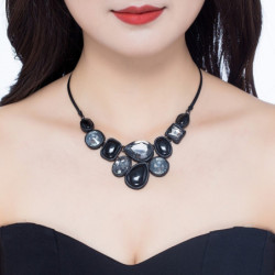 Eva Collier noir