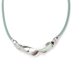 Aia Collier bleu ciel