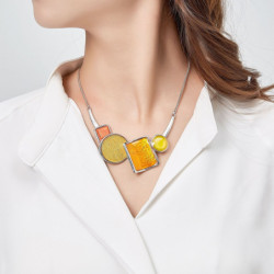 Fujita Collier blanc gris