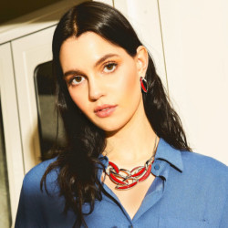 ARISU-Boucle d'oreille grise