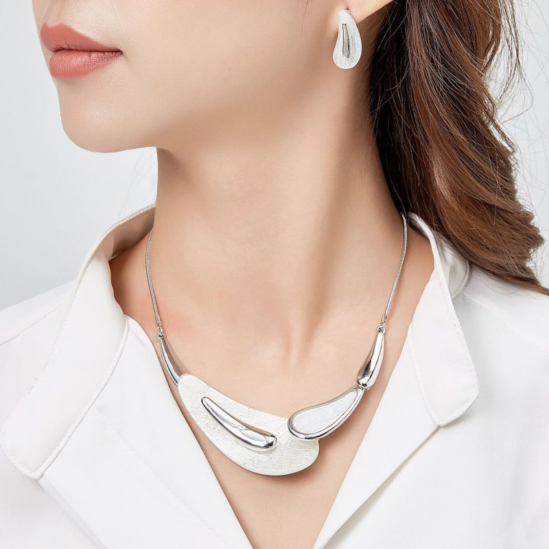 Fukui - Collier blanc