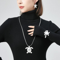 Ortilia - Boucle d'oreille crochet argentée